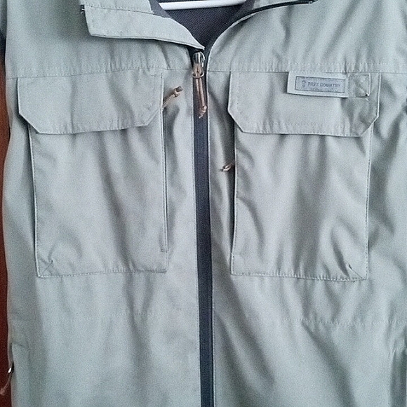 Sleeveless Jacket - Picture 3 of 8